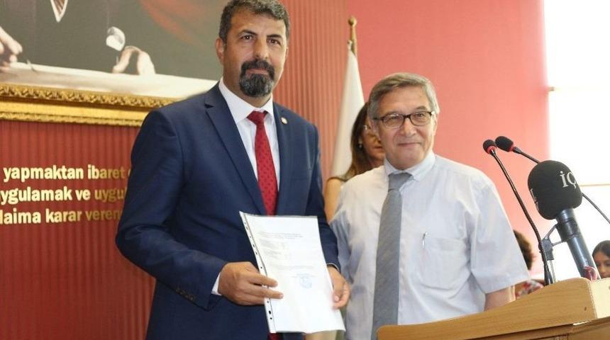 Mersin Baro Başkanı Yeşilboğaz, Mazbatasını Aldı