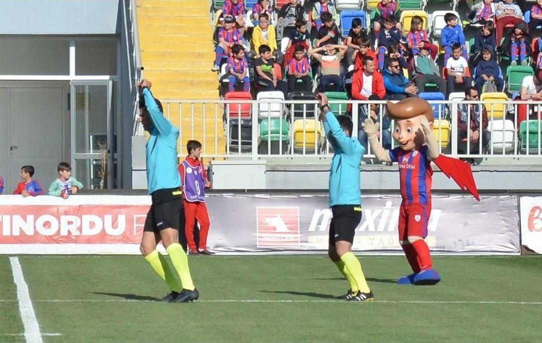 Spor Toto 1. Lig: Altınordu: 3 - Grandmedical Manisaspor: 0