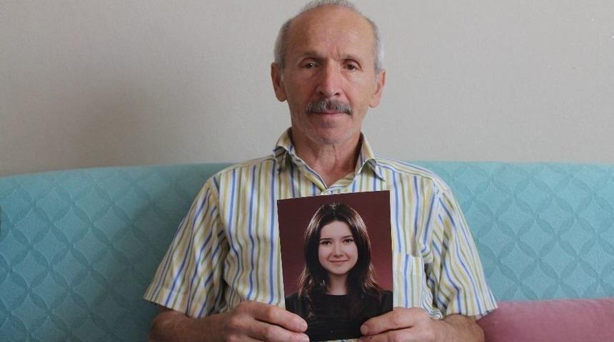 Plazadan Düşerek Ölen Şule Çet’in Babası: "kızımın İntihar Ettiğine İnanmıyorum"