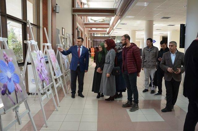 Harran Üniversitesinde Endemik Bitkileri Fotoğraf Sergisi Açıldı