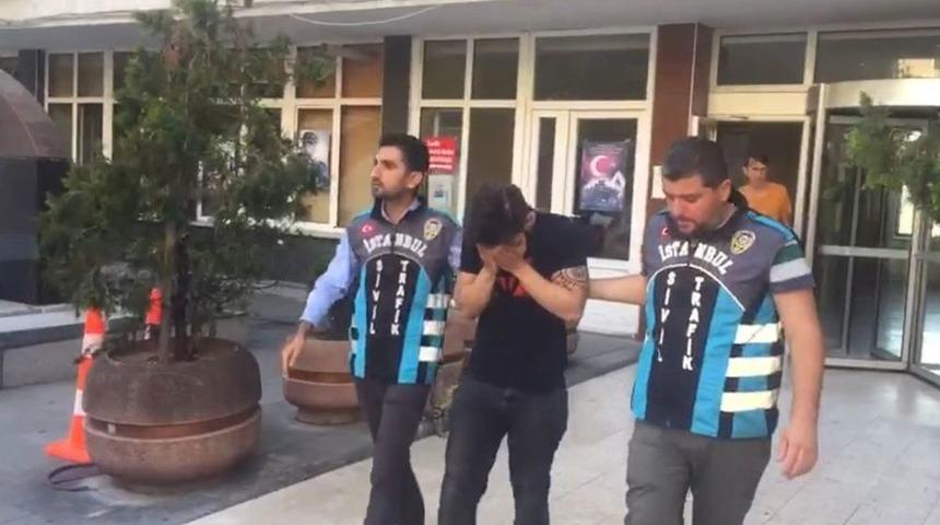 (özel) E-5 Karayolu’nda 200 Kilometre Hızda Tek Teker Yapan Maganda Yakalandı