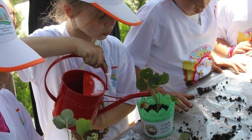 Yetenekli &Ccedil;ocuk Tarım Kampı Başlıyor