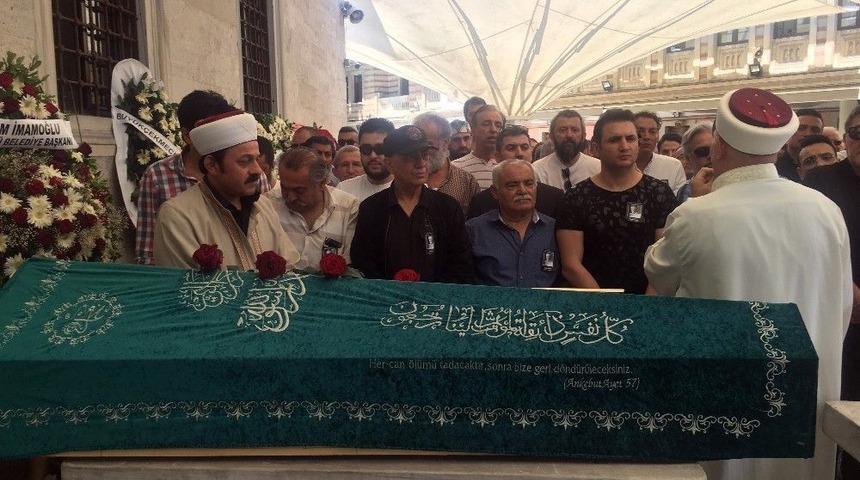 Magazin Basınının Duayen İsmi Tahir Yaman Son Yolculuğuna Uğurlandı