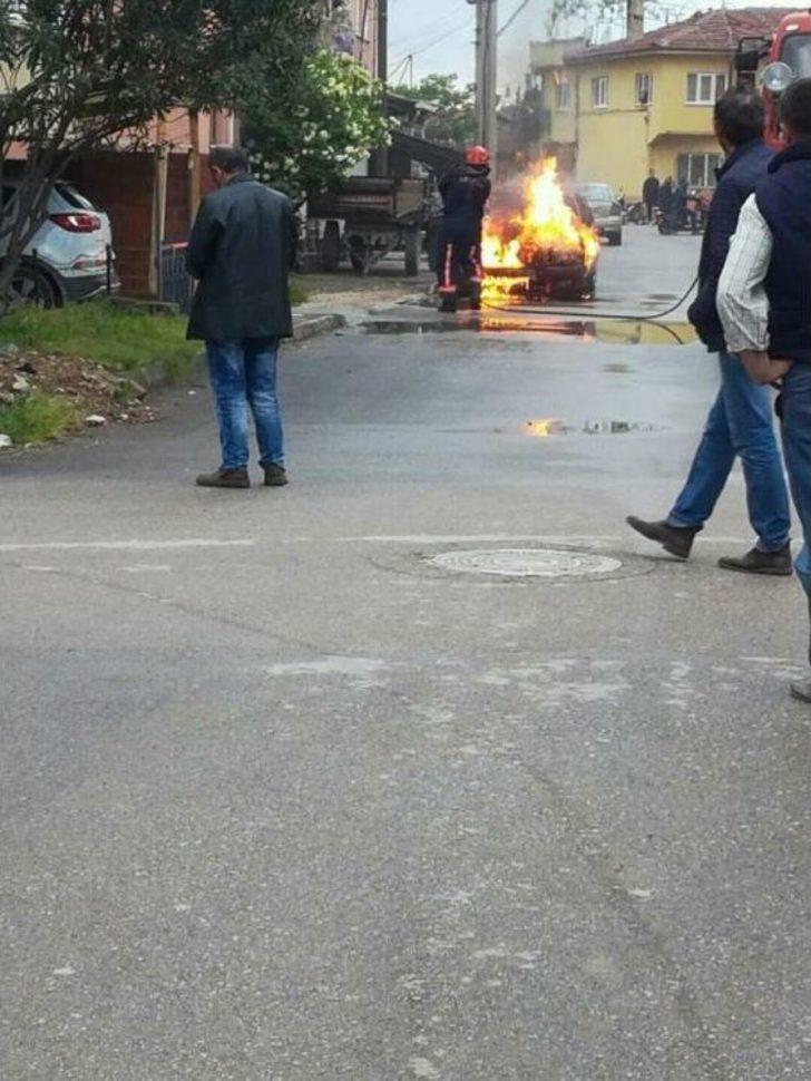 İznik’te Lpg’li Araç Yandı G5
