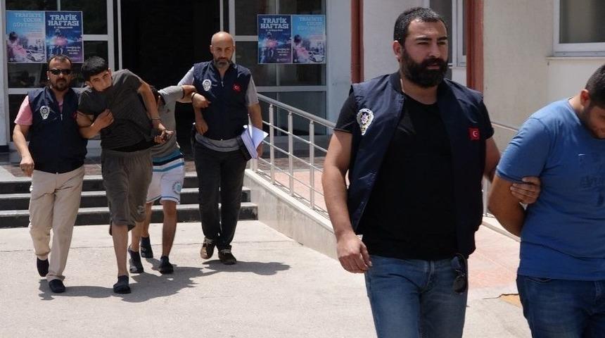 Hırsızlık Ş&uuml;phelisi, &rsquo;&ccedil;ekmesene Abi Sanki Cinayet Mi İşledik&rsquo; Diye Kendini Savundu