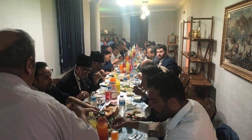 Gazi Ve Şehit Aileleri İftarda Bir Araya Geldi