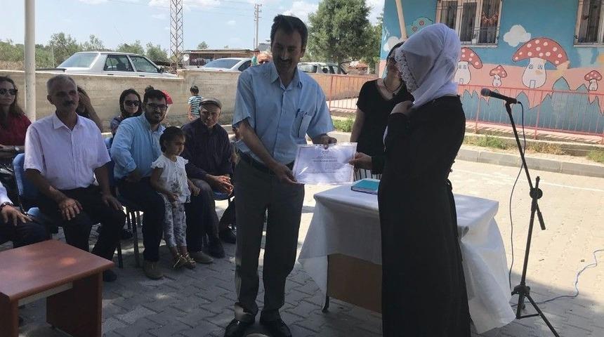 Azimli&rsquo;nin Kadınlar Azmedip Okuryazar Belgesi Aldı