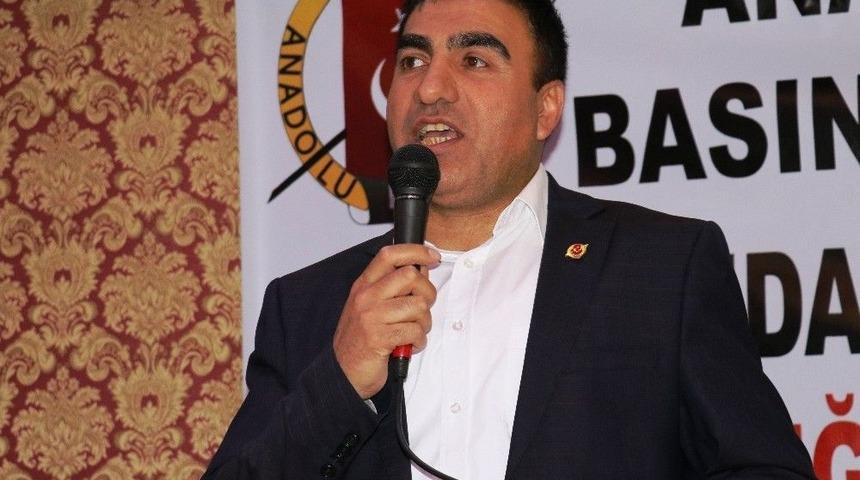 Basın Ve Siyasiler İftarda Buluştu