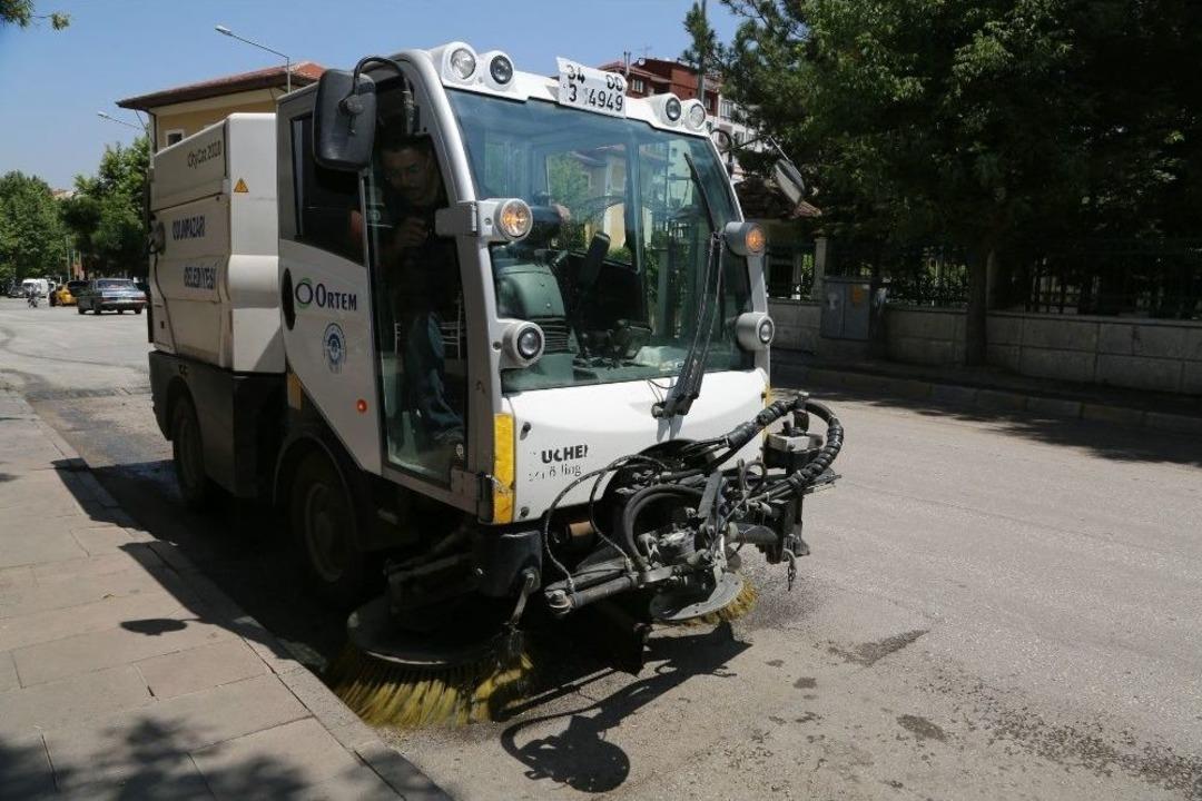 Bayram &Ouml;ncesi Cadde Ve Sokak Temizliği
