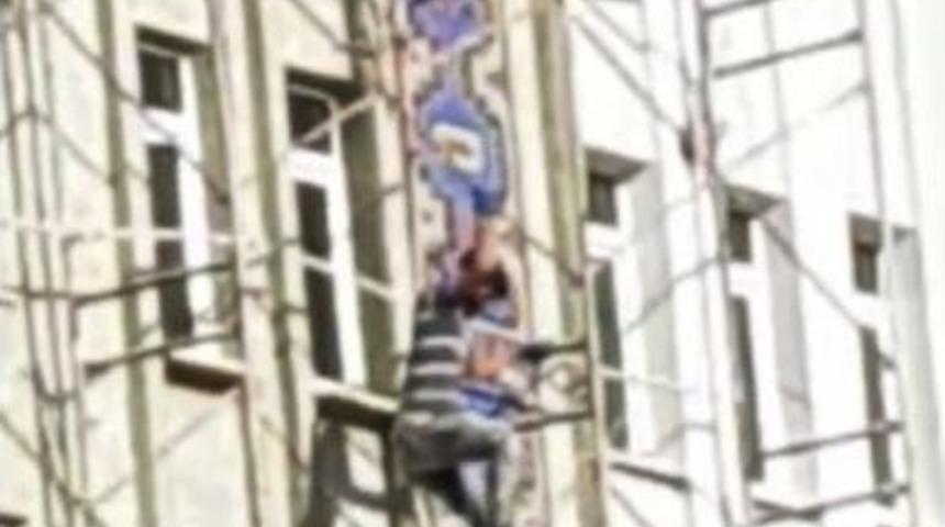 (&ouml;zel) İnşaat İş&ccedil;ileri Canlarını Hi&ccedil;e Saydı