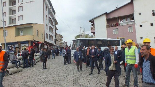 Malazgirt’te Alt Yapı İçin İlk Kazma Vuruldu