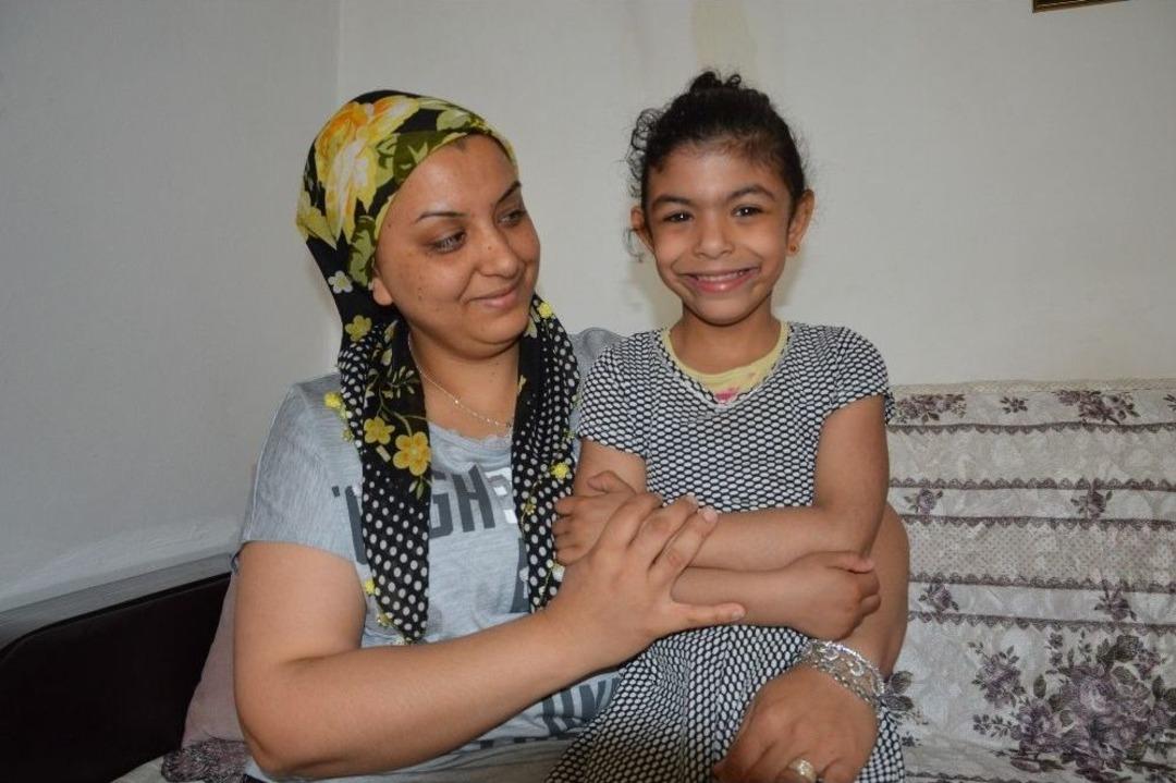 Doğduğundan Beri Yemek Yiyemedi