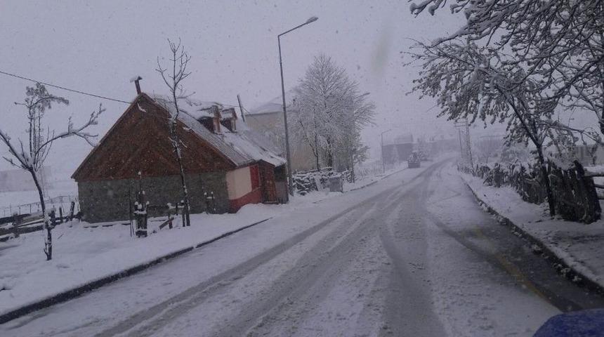 Ordu&rsquo;da Yaylalar Beyaza B&uuml;r&uuml;nd&uuml;