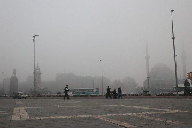 Kayseri’de Yoğun Sis Etkili Oldu