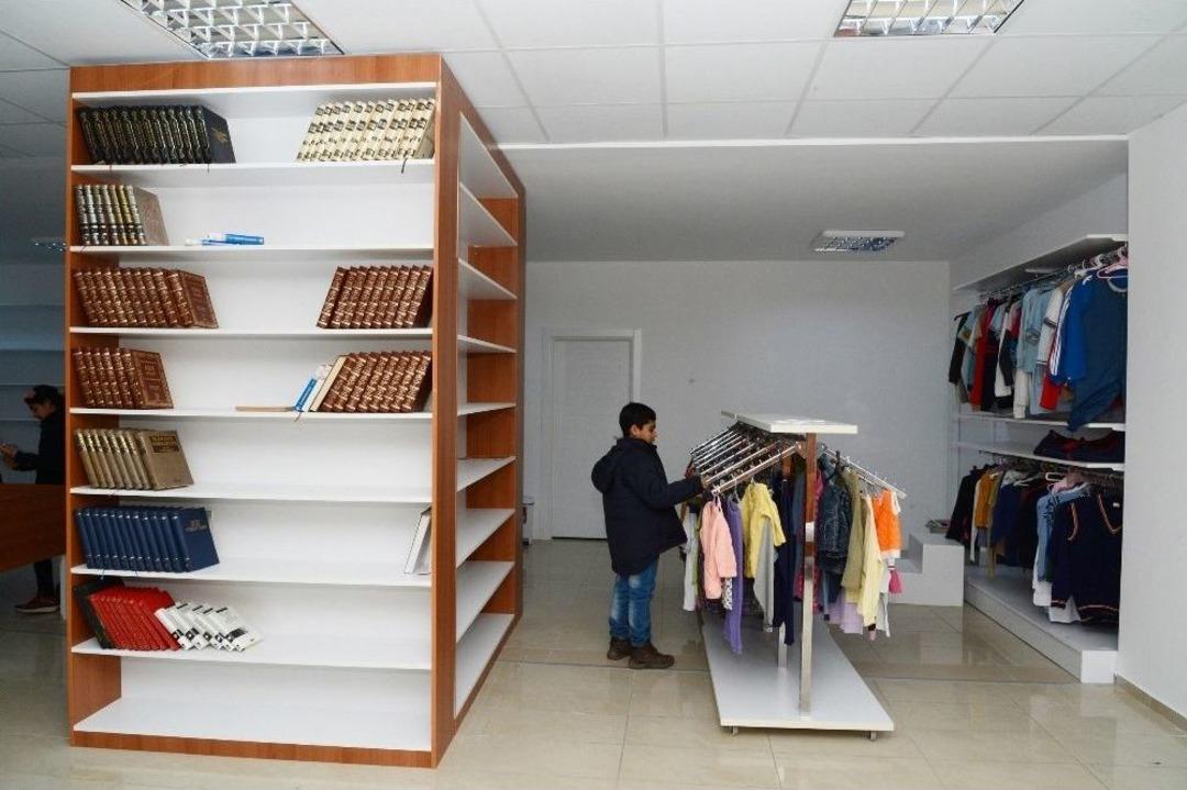 &ldquo;dost Eller Mağazası&rdquo; Yardım Bekliyor