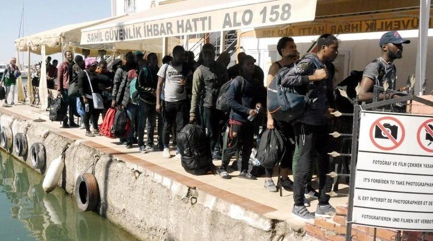 &Ccedil;anakkale&rsquo;de 43 Ka&ccedil;ak G&ouml;&ccedil;men Yakalandı