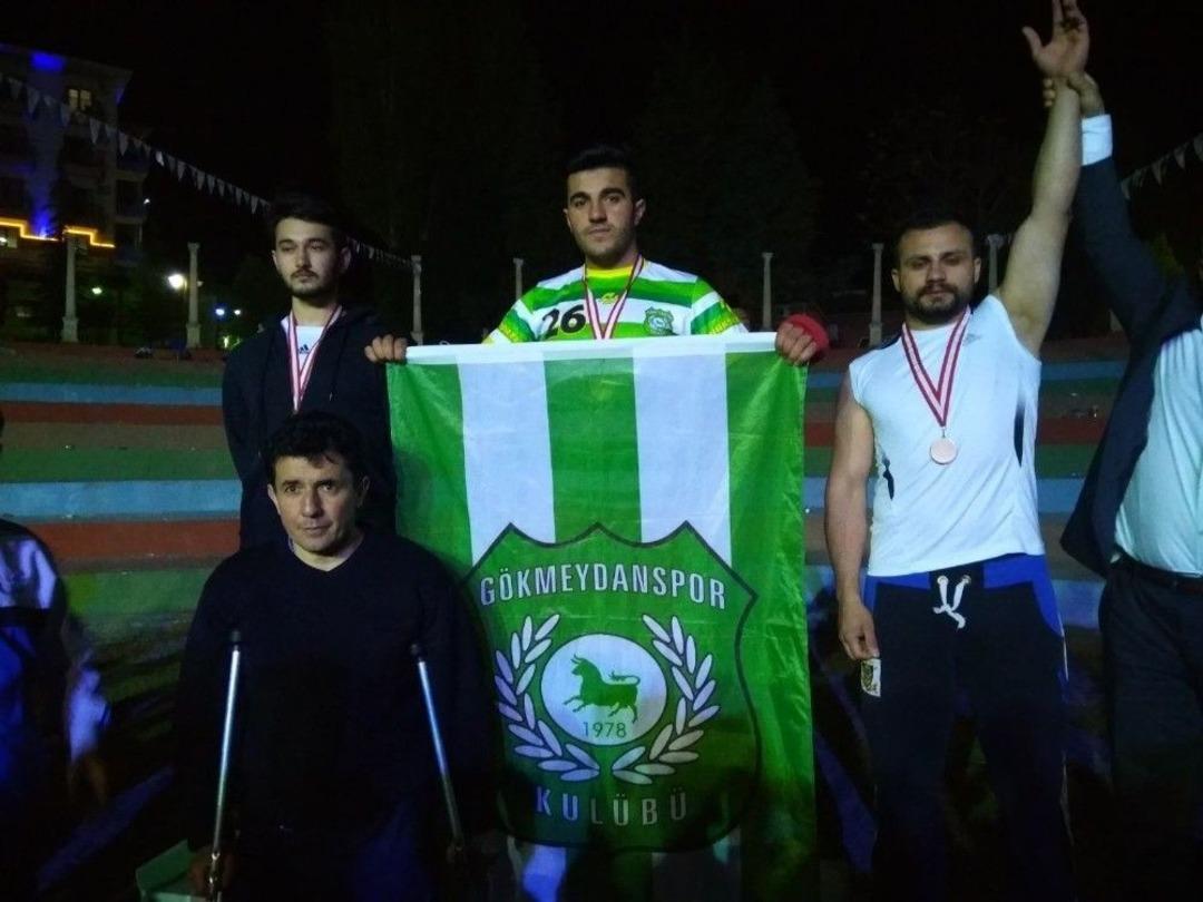 G&ouml;kmeydanspor Sporcuları Ringi Rakiplerine Dar Etti