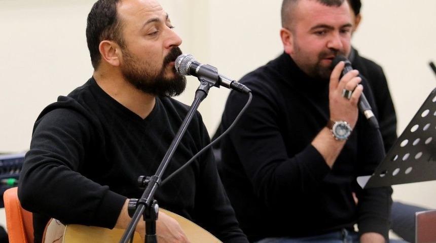 Ai&ccedil;&uuml; &Ouml;ğrencileri Doğubayazıt&rsquo;ta &Ouml;ğrencilere Konser Verdi