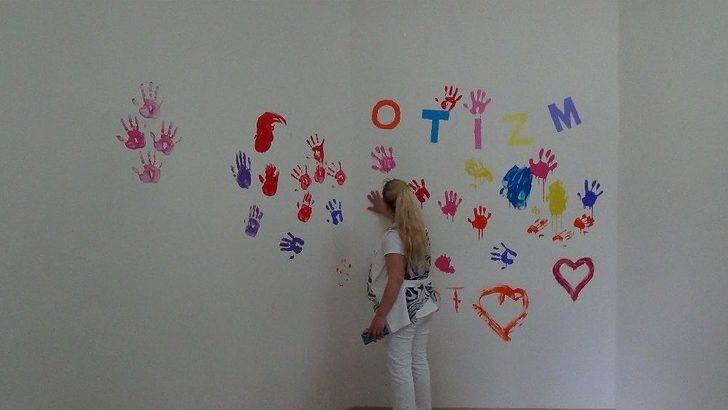 Hastanede Otizm Farkındalık Etkinliği G1