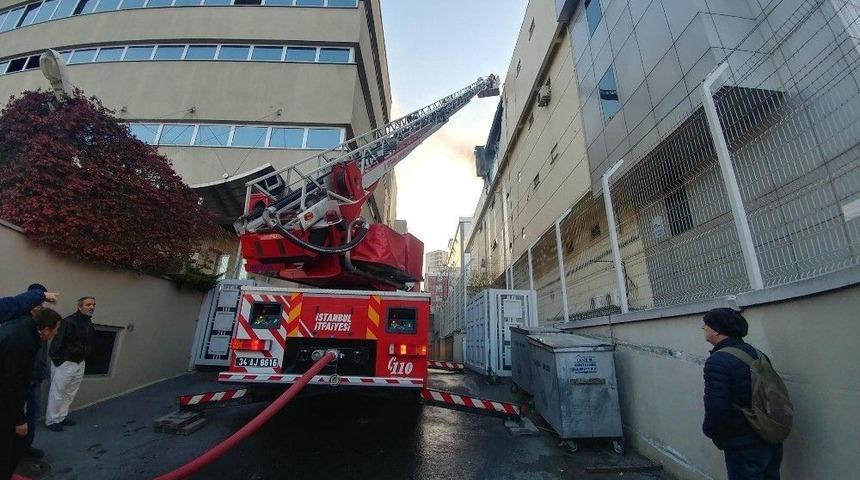 Bağcılar’da Tekstil Fabrikasında Yangın