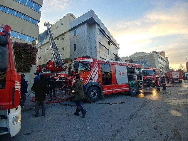 Bağcılar’da Tekstil Fabrikasında Yangın