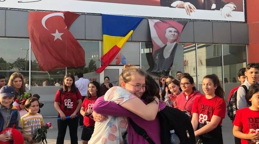 Değişim Koleji Romanyalı &Ccedil;ocukları Ağırladı