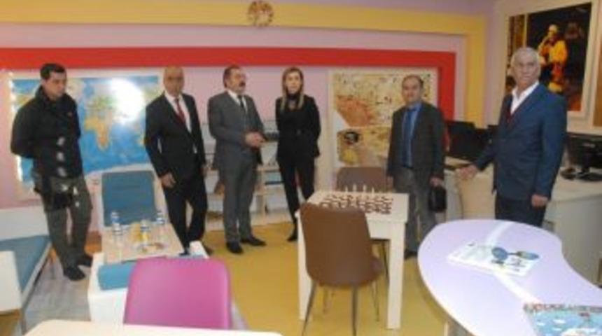 Tuşba&rsquo;da &lsquo;z-k&uuml;t&uuml;phane&rsquo; A&ccedil;ılışı