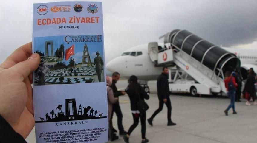 Ardahan&rsquo;da, 30 &Ouml;ğrenci &Ccedil;anakkale&rsquo;ye G&ouml;nderildi