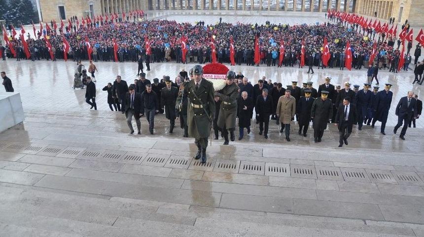 Ankara Valisi Topaca Ve Beraberindeki Heyet Anıtkabir&rsquo;i Ziyaret Etti