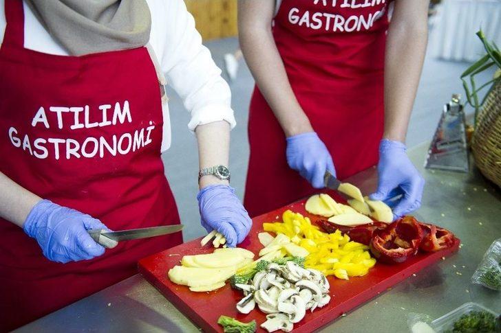 Gençler Yemekleriyle Yarıştı G4