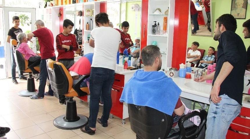 Berberlerde Bayram Mesaisi