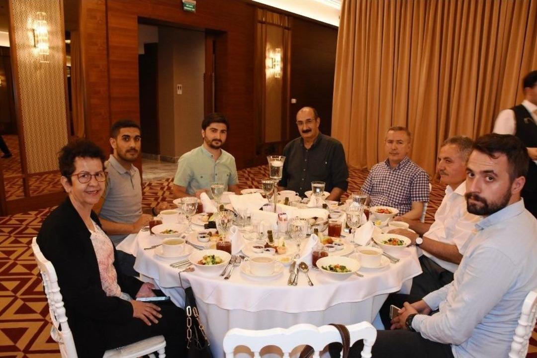 Limak Uludağ Elektrik Basın Mensuplarıyla Bir Araya Geldi