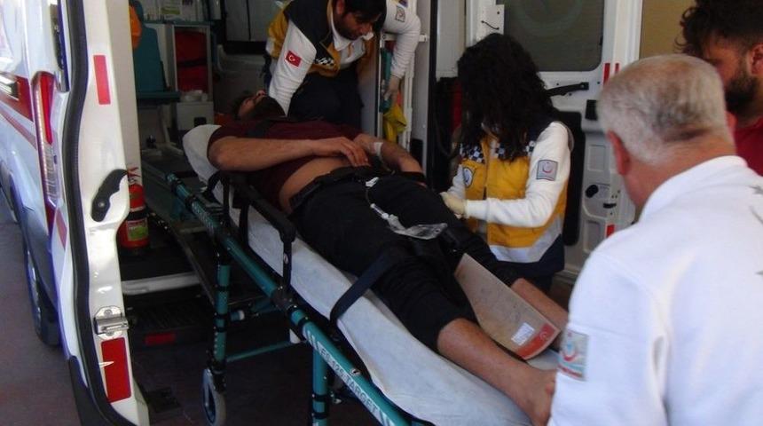 (&ouml;zel Haber) Bah&ccedil;e Duvarını &Ouml;rerken Akrep Soktu