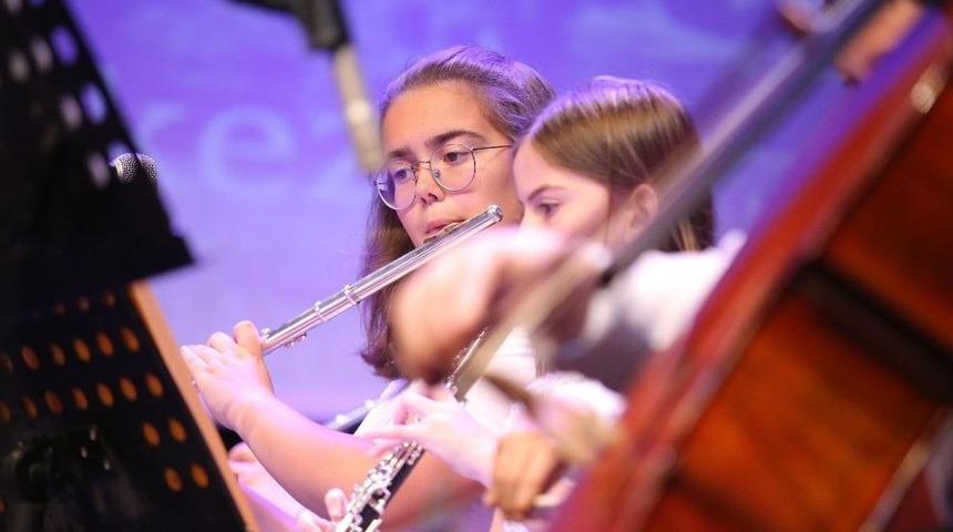 Kadık&ouml;yl&uuml; &Ccedil;ocuklar Caz Yapacak