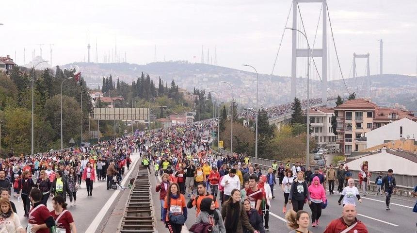 Vodafone 39. İstanbul Maratonu&rsquo;nda Bağış Rekoru Kırıldı