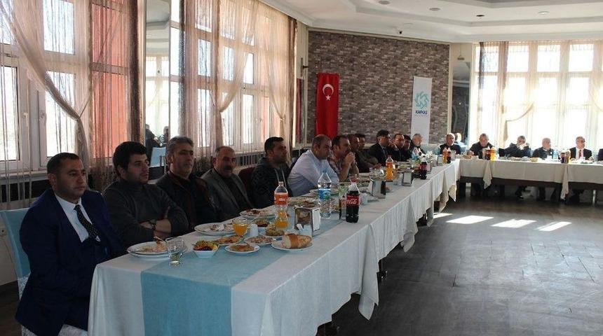 Kafkas &Uuml;niversitesi Sahaya İniyor