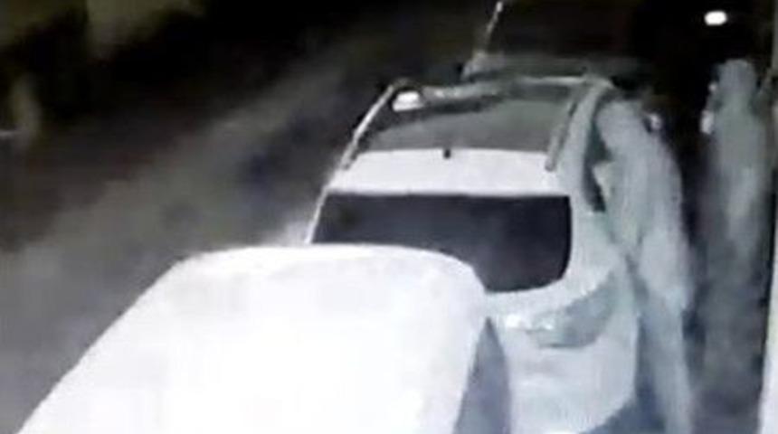 Zamanında Devreye Giren Alarm, Hırsızları Ka&ccedil;ırdı