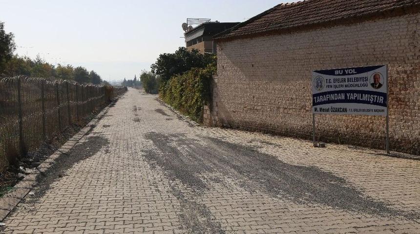 Işıklı Ve Kadık&ouml;y Mahalleleri Bağlantı Yoluna Parke Taşı D&ouml;şendi