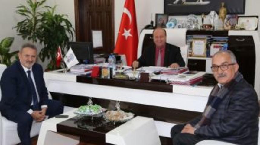 &Ccedil;etindoğan Ve Erdemir&rsquo;den Başkan &Ouml;zakcan&rsquo;a Ziyaret