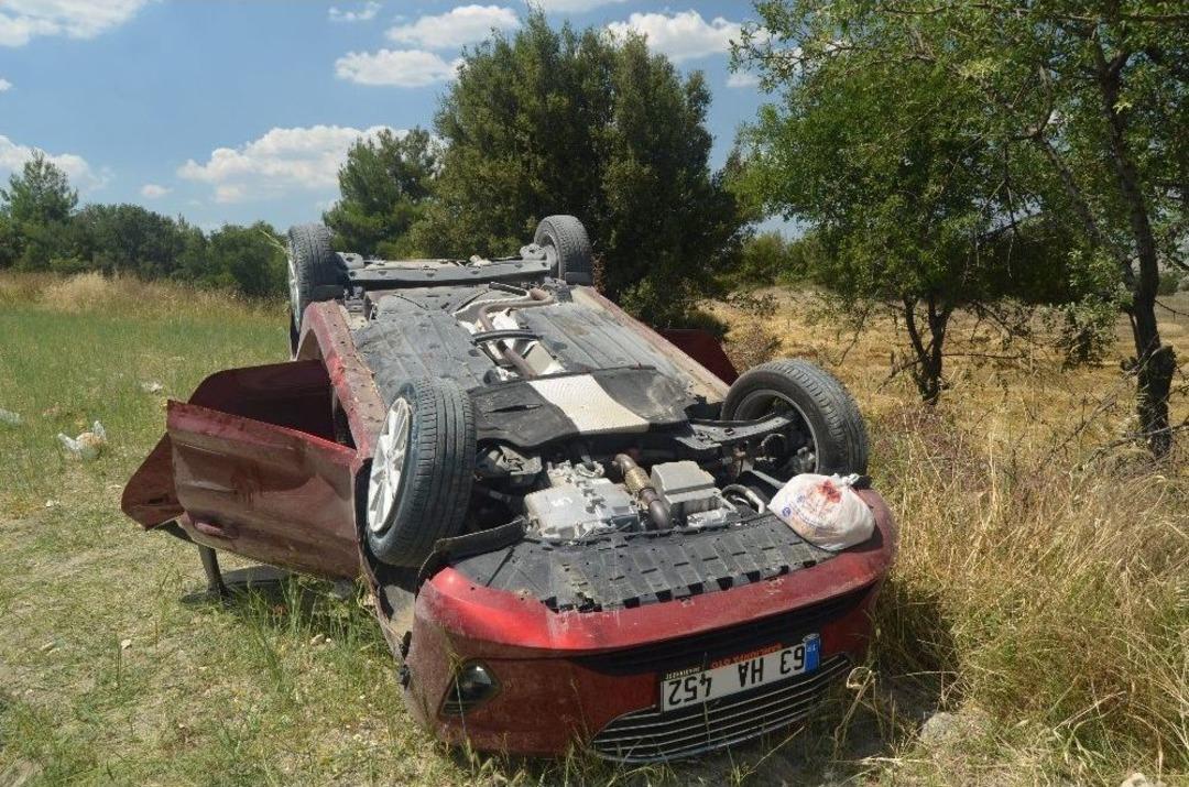 Virajı Alamayan Otomobil Tarlaya U&ccedil;tu: 5 Yaralı