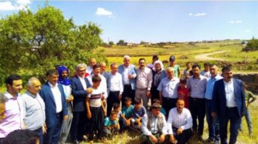 Gezer, K&ouml;ylerde Se&ccedil;im &Ccedil;alışmaları Yaptı