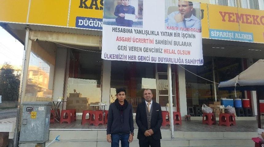 İyilik Yaptı Afişleri Asıldı