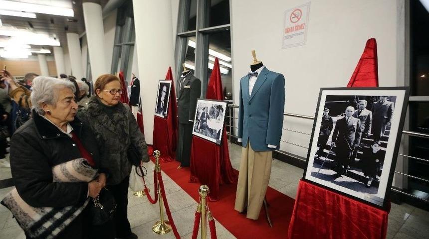 &ldquo;orada Duruverseydi Zaman&rdquo; Yenimahalle&rsquo;de Pr&ouml;miyer Yaptı