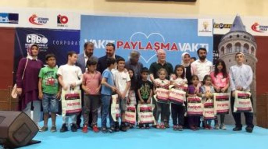 Beyoğlu&rsquo;nda Bayram &Ouml;ncesi 300 &Ccedil;ocuğa Bayramlık S&uuml;rprizi