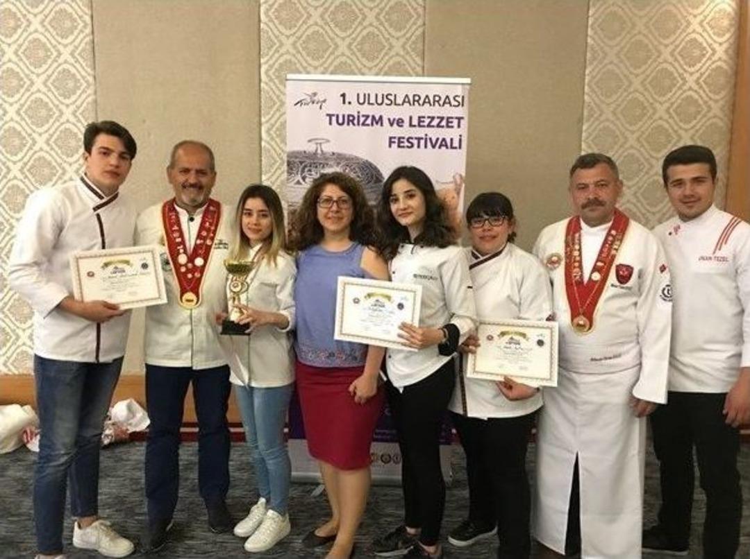 Esenyurt &Uuml;niversitesi Madalyaları Topladı