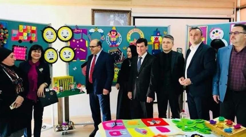 "çocuk Bakım Elemanı Yetiştirme" Kursu Yılsonu Sergisi Açıldı