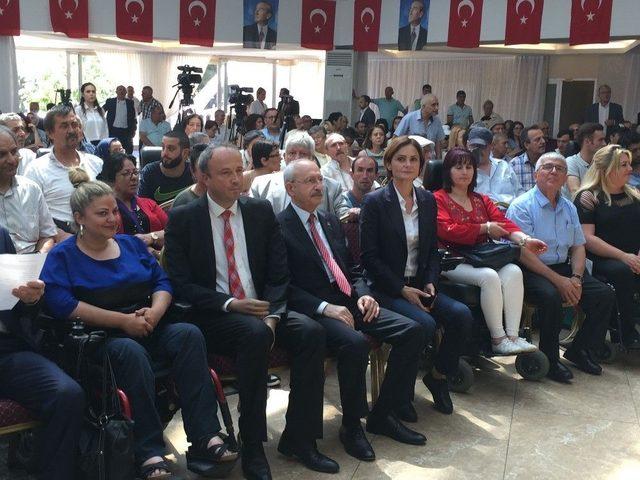 Chp Lideri Kılıçdaroğlu Engellilerle Bir Araya Geldi