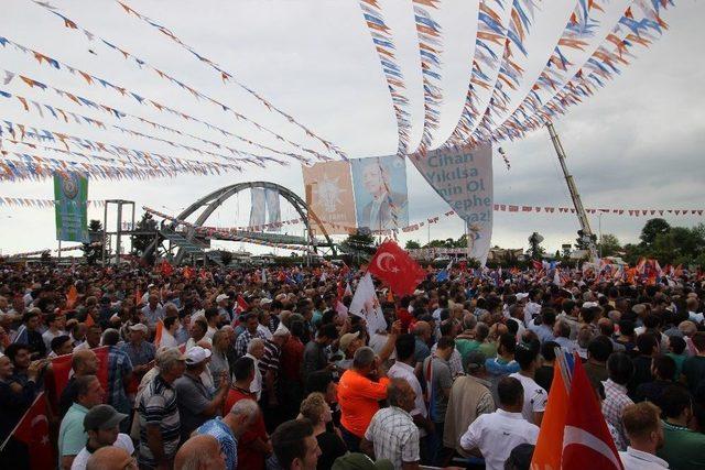 Rize’de Akşener Ve İnce’ye Pankartlı Yanıt