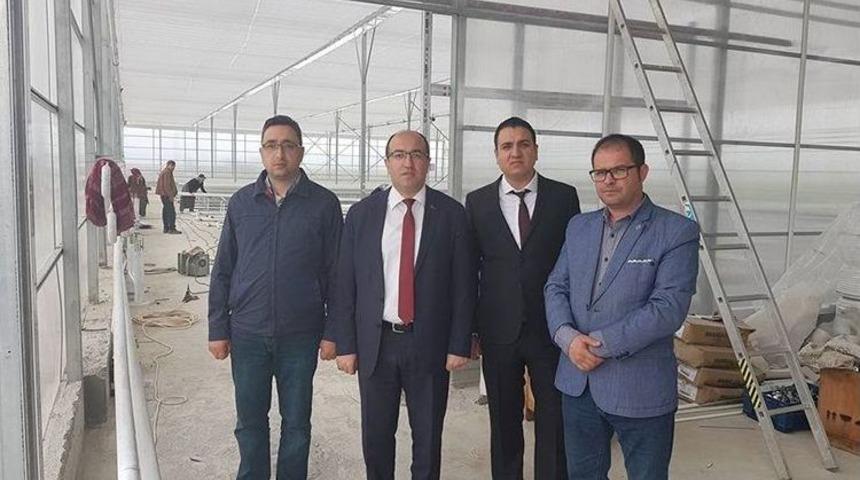 Sandıklı Belediyesi Jeotermal Isıtmalı &Ccedil;i&ccedil;ek Serası İle Sebze, Meyve Kurutma Tesisin Yapımını Tamaladı