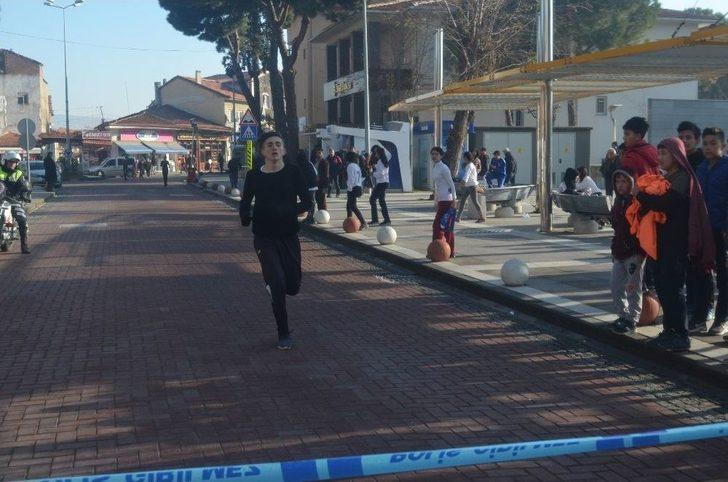 Kula’da Atatürk Kır Koşusu Yapıldı G4